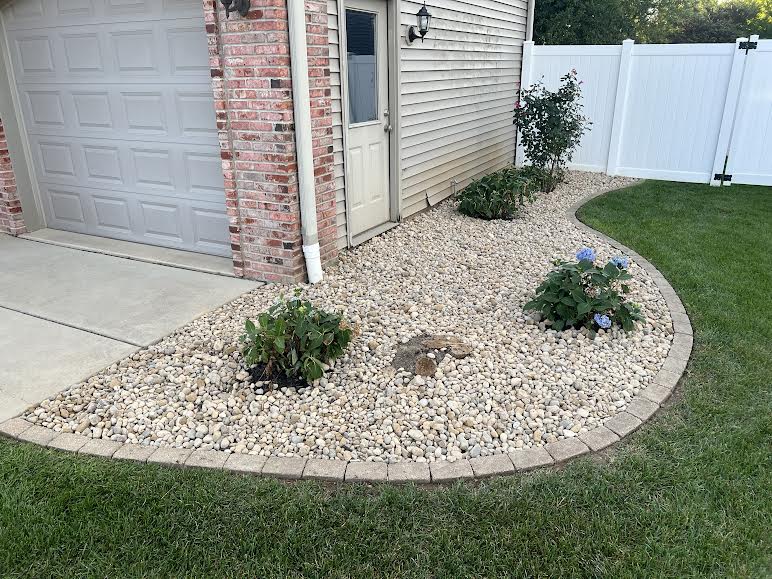 Yard Rocks Springfield Il Diamond Cut Lawn Care | Lawn Care Peoria, IL